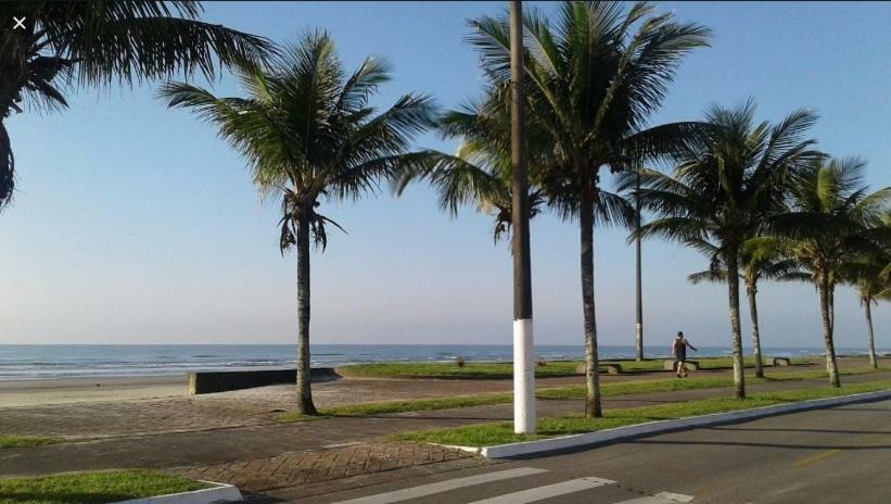 Casa Para Temporada Na Praia Grande Aprox 100 Mts Da Praia Villa Ngoại thất bức ảnh